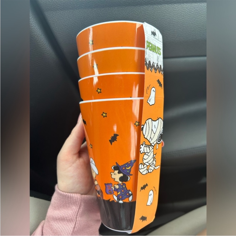 Peanuts Halloween Themed Orange Cups